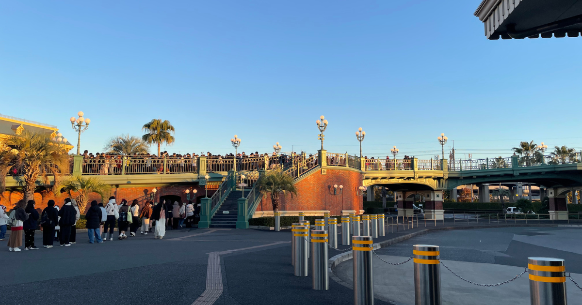 クリスマスディズニーランド一般入園手荷物検査列