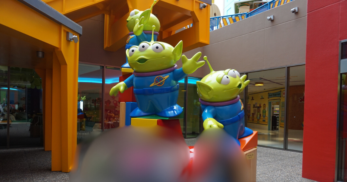 トイストーリーホテルリトルグリーンメン階段