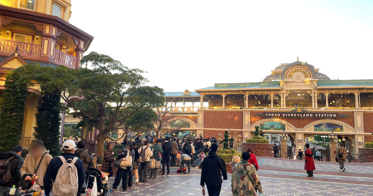 クリスマスディズニーランドハピエン手荷物検査列