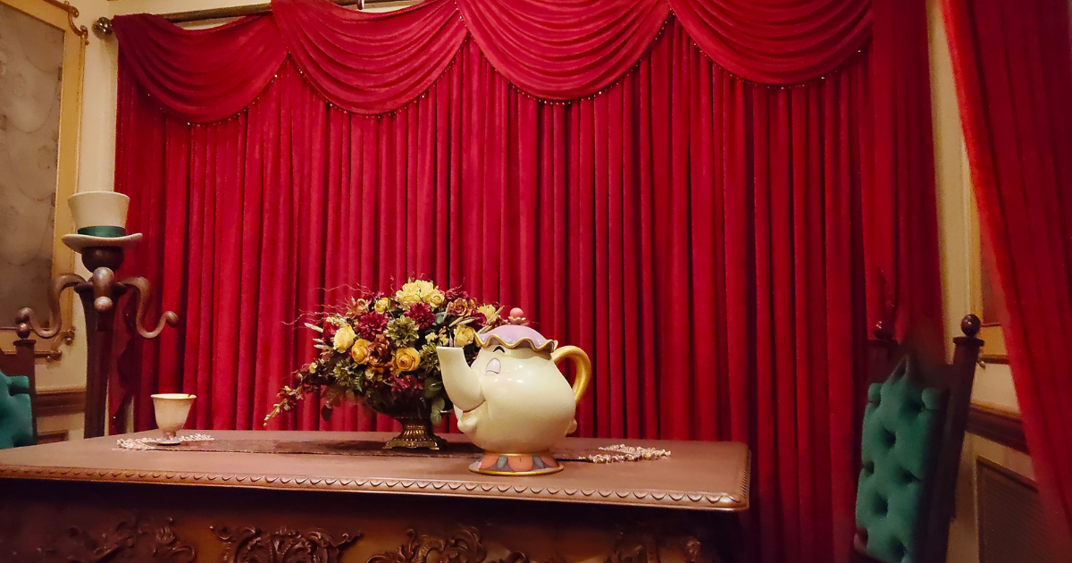 美女と野獣スタンバイ列ポット婦人