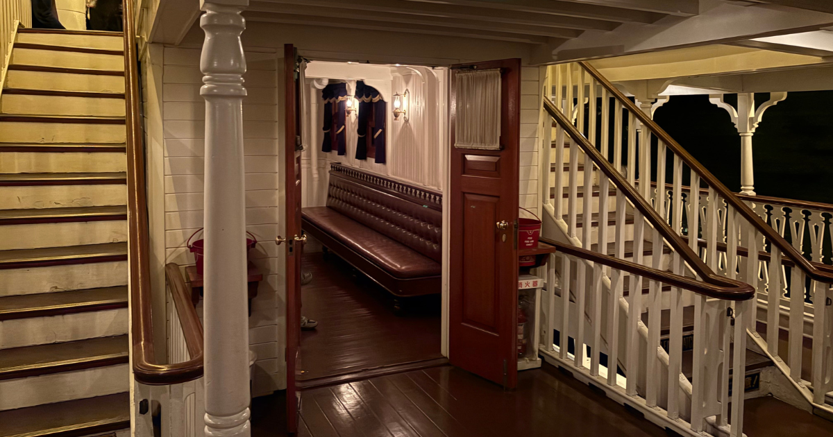 マークトウェイン号船内